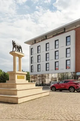 Lupa by Bueno Hotels in 