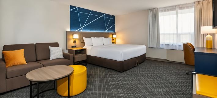 Comfort Inn & Suites Hotels in Simcoe County