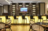 Hotel Chanti Managed by Tentrem Hotel Management Indonesia - bar