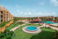 The Royal Haciendas All Suites Resort & Spa - parking