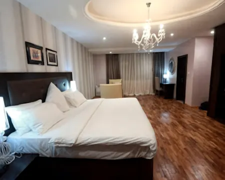 Trivoli Garden Ikoyi-Guest Room Hotels in Ikoyi I