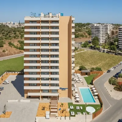 Wyndham Residences Alvor Beach Hotel berhampiran Pantai Pintadinho