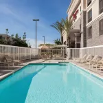 Hampton Inn Los Angeles-Orange County-Cypress Отели в г. Сайпрес