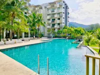 By the Sea Batu Ferringhi Moonlight Bay Viewing Area附近的飯店