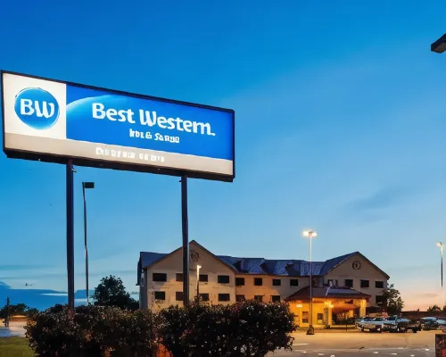 Best Western Dinosaur Valley Inn  Suites Hotels in Somervell County