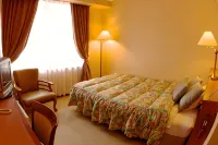 郡上八幡吉田屋旅館 Jomon Limestone Cave附近的飯店