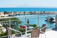 Star Bay Luxury - إطلالة على البحر