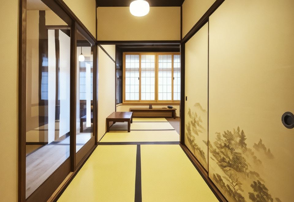나즈나 교토 니조-조의 전통적인 객실 내부