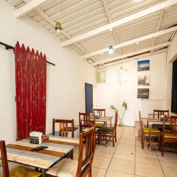 Kate's Nest Guesthouse & Backpackers Отели в г. Виндхук