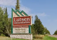 Lutsen Ski-In/Ski-Out Townhome w/Pool and Hot Tub Access! - 수영장