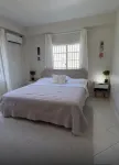 Centrally located COUVA Family Home. Relax, Explore, and Stay Secure! Hoteles en 