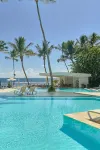 Caribbean Sunshine Breath Beachfront Apartment - Gym