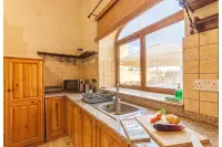 Centre Island - 5 bedrooms (sleeps 10+ 2 kids) Kercem village - 3-Star