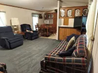 Located in between the entrances to Bennett Springs State Park on Highway 64 Hotels in Laclede County
