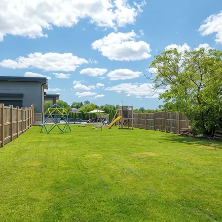 Modern Luxury Retreat | Heated Pool, Theatre & Putting Green