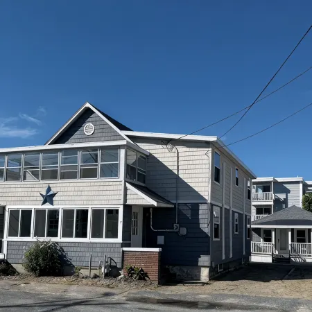 Enjoy a 3-bedroom vacation home steps to the Beach and Hampton Beach State Park