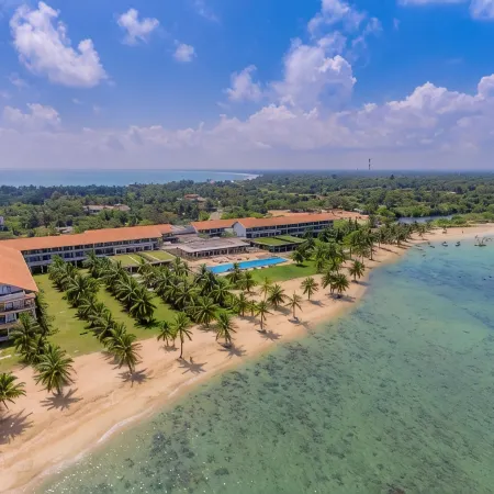 Amaya Beach Passikudah