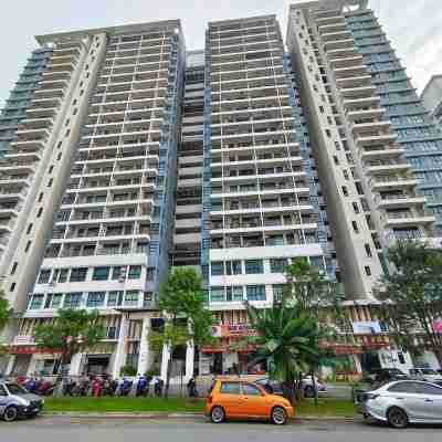 Mutiara Rini The Garden Residences by WP HOMESTAY Hotel Exterior