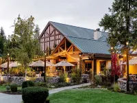 Waybound Yosemite Hotels in Fish Camp