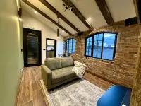 Unique Japandi Loft in Jewellery Quarter Bham - New