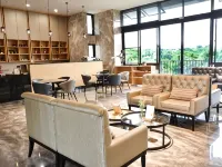 Golden W Hotel Các khách sạn gần Điểm ngắm cảnh Aofong Hill Observatory