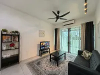 Royal Comfort Suite Meritus (near swimming pool)