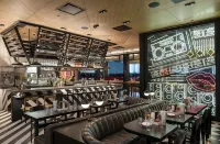 The Venetian Prestige Club Lounge – Daily Breakfast Included with Private Check-in - 5-Star