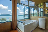 Shuian Lakeside Hotel - Romantic