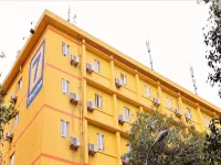 7 Days Hotel (Chengdu Yulin East Road Provincial Gymnasium Subway Station Branch) Hotels in West China Hospital and Sichuan Provincial Stadium commercial area