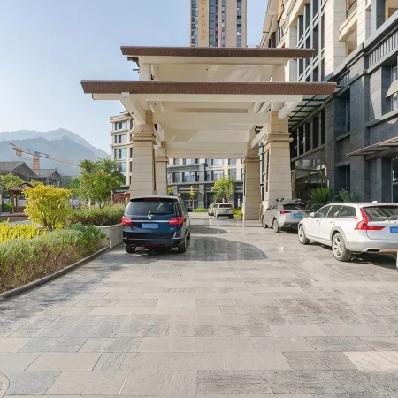 Miyi Anya Hotel
