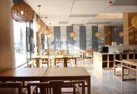 Qingmu Select Hotel (Liyang Tianmu Lake Scenic Area)
