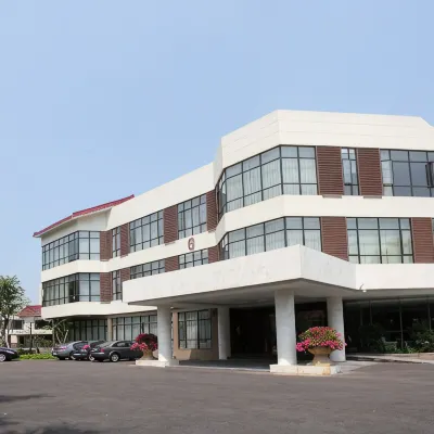 Yingbin Hotel Hotel berhampiran Queshi Scenic Spot