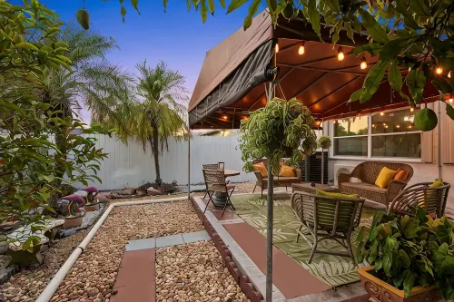 Epic! 3 Miles to Hard Rock Stadium. King Bed-BBQ-Free Parking. Midpoint Location - Kitchen