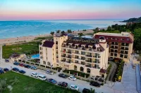 Sunny Castle Hotel - All Inclusive and Free Parking - breakfast