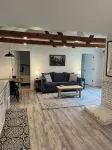 Cozy 2-bedroom cabin in tranquil China, Maine with AC, WiFi