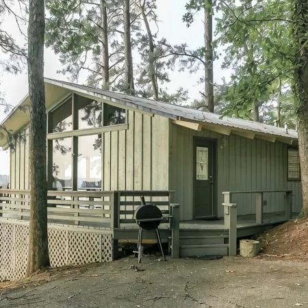 Round Rock Lodge - Retreat Nestled Among The Trees With Stunning Lake Views