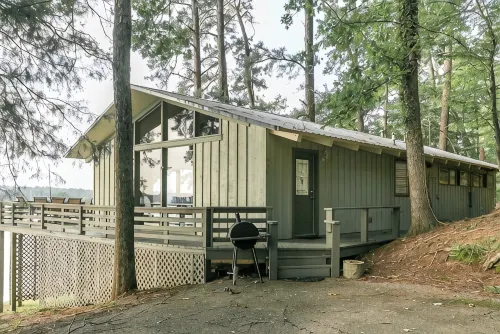 Round Rock Lodge - Retreat Nestled Among The Trees With Stunning Lake Views