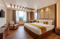 Hotel Thrive, A Tropical Courtyard