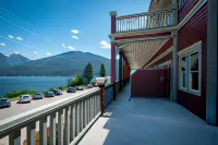 Kaslo Hotel - con vistas a la montaña