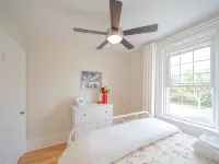 Historic Woodbine Cottage - 3-Star