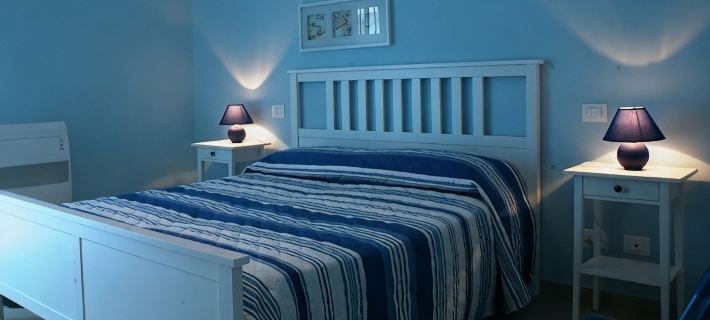 Marigrè: A Beautiful Beach House with a Solarium, Wooden Walkway, Sun Deck, and Garden. Hotels in Acireale