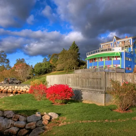 The Tuna Blue Inn and Restaurant