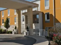 Holiday Inn Express PITTSBURGH E - WATERFRONT DR by IHG Hotels near Squirrel Hill