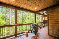 Elegant Couples Cabin, Magnolia Design, 5-Star Amenities - 4-Star