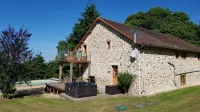 Beautifully Restored Farmhouse With Stunning Pool and HotTub. A great games room - สระว่ายน้ำส่วนตัว