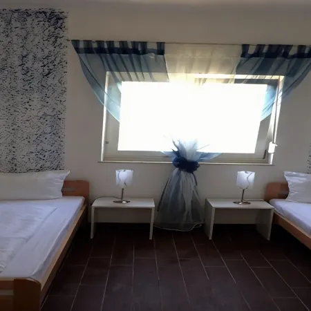 Resindenz Benni 7 with heated pool,