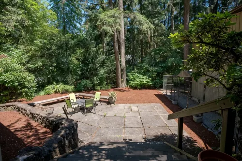 Bridle Trails Treehouse