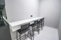 Gran Apartamento 6 Suites Bilbao Center - Bintang 4