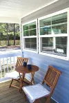 A beautiful tiny house in a beautiful little paradise for you to enjoy nature - balcony
