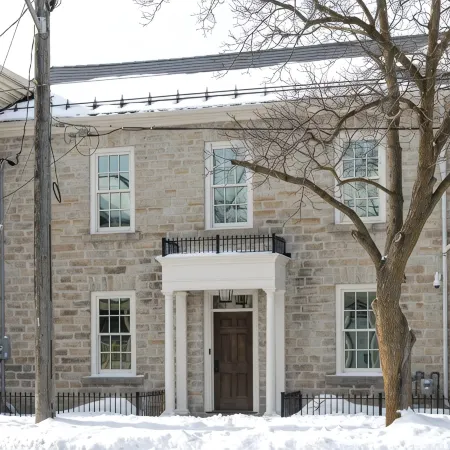 Restored stonehouse in the heart of Perth. Отели в г. Перт